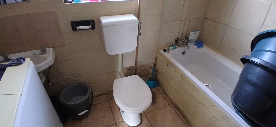 18 Bedroom Property for Sale in College Hill Eastern Cape